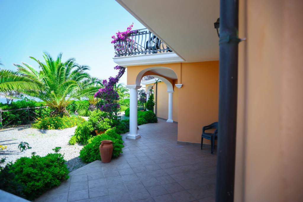 Villaggio Hotel Lido San Giuseppe Briatico Exterior photo